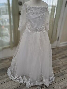 White Lace Tulle Flower Girl/ First Communion Dress with Off-Shoulder Bodice